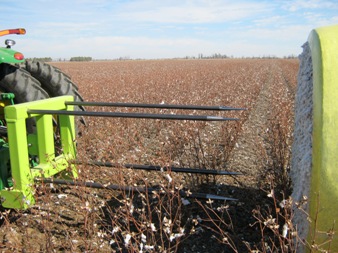 KBH Introduces “Cotton Spear” Round Module Handler