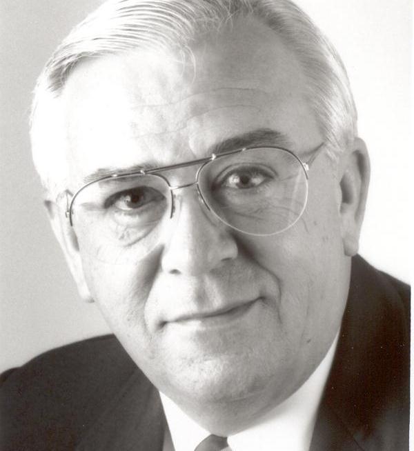 Williams Receives NCGA Distinguished Service Award