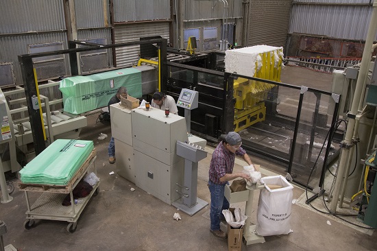 New GinFast System Packages Bales without Strapping