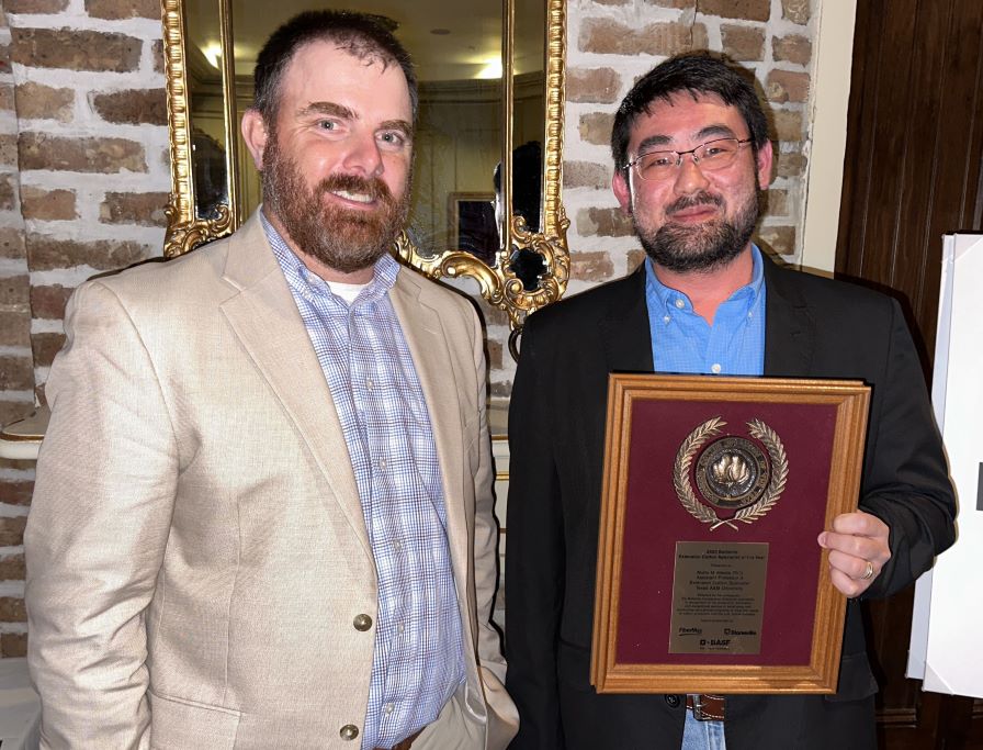 Murilo Maeda Named 2023 Extension Cotton Specialist of the Year